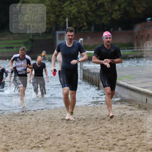 13.09.2026 - Stadtparktriathlon Mo-Foto http://msf.ph/oto/10258572 13.09.2026 11:53:44 Schwimmen 957, 986, 1007, 1024, 1026, 1050, 1051, 1054, 1062 meine-sportfotos.de