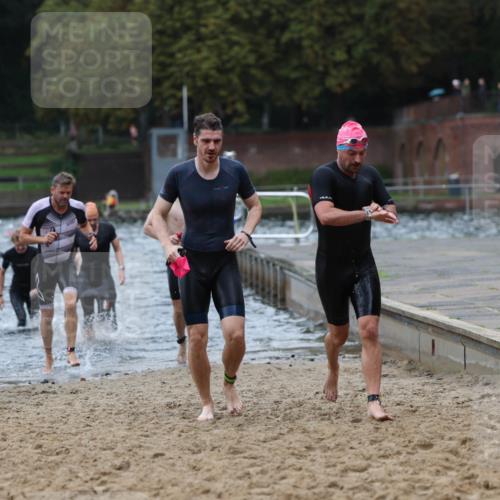 13.09.2026 - Stadtparktriathlon Mo-Foto http://msf.ph/oto/10258575 13.09.2026 11:53:45 Schwimmen 957, 986, 1007, 1024, 1026, 1050, 1051, 1054, 1062 meine-sportfotos.de