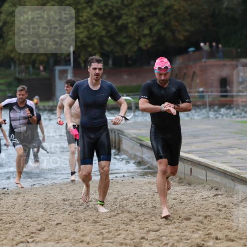 13.09.2026 - Stadtparktriathlon Mo-Foto http://msf.ph/oto/10258576 13.09.2026 11:53:45 Schwimmen 957, 986, 1007, 1024, 1026, 1050, 1051, 1054, 1062 meine-sportfotos.de