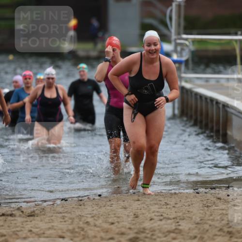 13.09.2026 - Stadtparktriathlon Mo-Foto http://msf.ph/oto/10258577 13.09.2026 11:13:28 Schwimmen 724, 747, 750, 812, 822, 826 meine-sportfotos.de