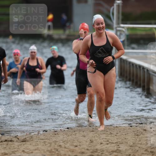 13.09.2026 - Stadtparktriathlon Mo-Foto http://msf.ph/oto/10258579 13.09.2026 11:13:29 Schwimmen 724, 747, 750, 812, 822, 826 meine-sportfotos.de