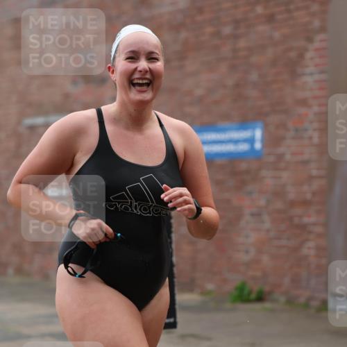 13.09.2026 - Stadtparktriathlon Mo-Foto http://msf.ph/oto/10258629 13.09.2026 11:13:35 Schwimmen 724, 728, 737, 740, 741, 747, 750, 757, 805, 812, 822, 825, 826 meine-sportfotos.de