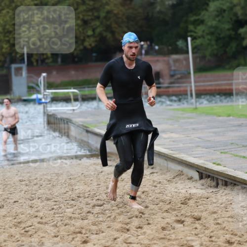 13.09.2026 - Stadtparktriathlon Mo-Foto http://msf.ph/oto/10258636 13.09.2026 11:53:57 Schwimmen 957, 961, 986, 995, 1024, 1045 meine-sportfotos.de