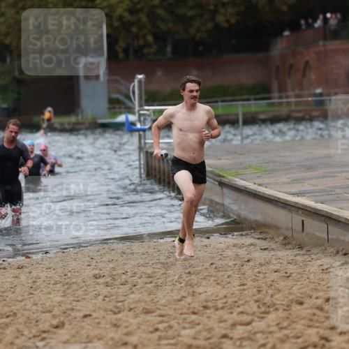 13.09.2026 - Stadtparktriathlon Mo-Foto http://msf.ph/oto/10258655 13.09.2026 11:54:01 Schwimmen 960, 961, 986, 995, 1011, 1045 meine-sportfotos.de