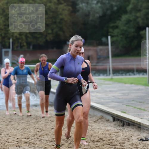13.09.2026 - Stadtparktriathlon Mo-Foto http://msf.ph/oto/10258658 13.09.2026 11:13:39 Schwimmen 728, 737, 740, 741, 750, 757, 767, 805, 812, 822, 825, 826, 828 meine-sportfotos.de