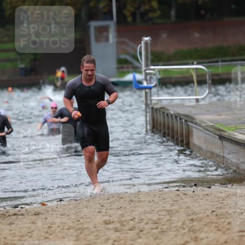 13.09.2026 - Stadtparktriathlon Mo-Foto http://msf.ph/oto/10258665 13.09.2026 11:54:03 Schwimmen 960, 961, 995, 1011, 1045 meine-sportfotos.de