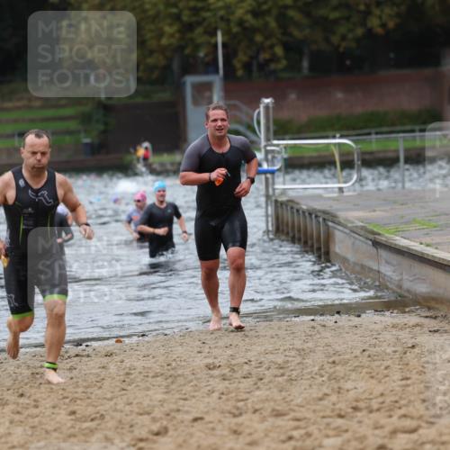 13.09.2026 - Stadtparktriathlon Mo-Foto http://msf.ph/oto/10258671 13.09.2026 11:54:04 Schwimmen 960, 961, 995, 1011, 1045, 1061 meine-sportfotos.de
