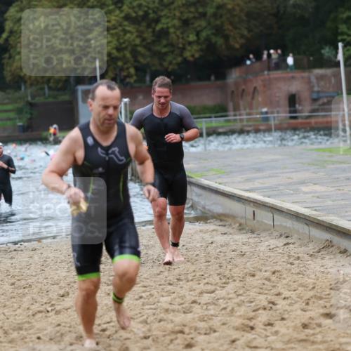 13.09.2026 - Stadtparktriathlon Mo-Foto http://msf.ph/oto/10258684 13.09.2026 11:54:06 Schwimmen 960, 961, 975, 995, 1005, 1011, 1045, 1061 meine-sportfotos.de