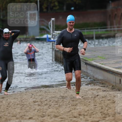 13.09.2026 - Stadtparktriathlon Mo-Foto http://msf.ph/oto/10258697 13.09.2026 11:54:11 Schwimmen 960, 961, 975, 1005, 1011, 1045, 1061 meine-sportfotos.de
