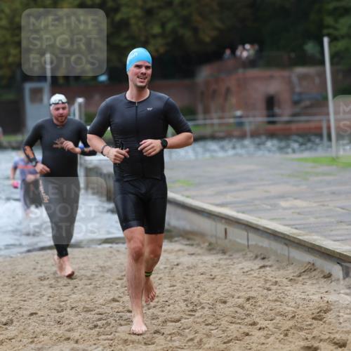 13.09.2026 - Stadtparktriathlon Mo-Foto http://msf.ph/oto/10258707 13.09.2026 11:54:13 Schwimmen 960, 961, 975, 1005, 1011, 1061 meine-sportfotos.de