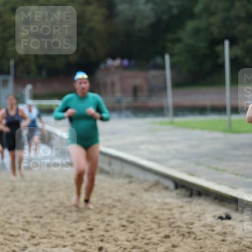 13.09.2026 - Stadtparktriathlon Mo-Foto http://msf.ph/oto/10258716 13.09.2026 11:13:47 Schwimmen 728, 737, 740, 741, 745, 748, 751, 757, 767, 805, 825, 828 meine-sportfotos.de
