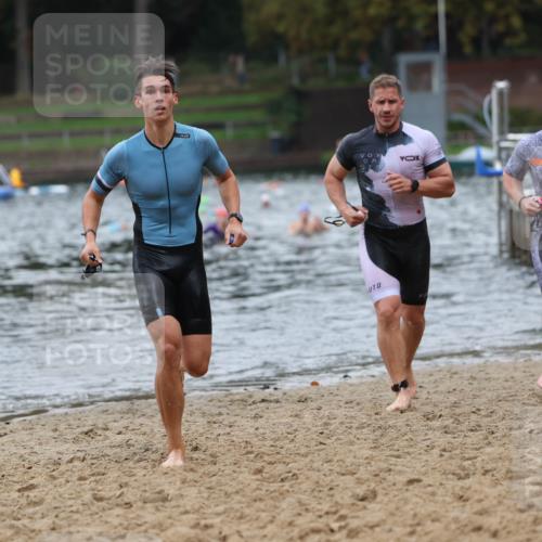 13.09.2026 - Stadtparktriathlon Mo-Foto http://msf.ph/oto/10258730 13.09.2026 11:54:17 Schwimmen 960, 975, 1005, 1011, 1061 meine-sportfotos.de