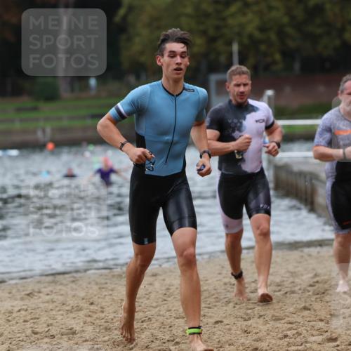 13.09.2026 - Stadtparktriathlon Mo-Foto http://msf.ph/oto/10258737 13.09.2026 11:54:18 Schwimmen 960, 975, 1005, 1011, 1061 meine-sportfotos.de