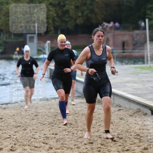 13.09.2026 - Stadtparktriathlon Mo-Foto http://msf.ph/oto/10258741 13.09.2026 11:13:51 Schwimmen 728, 745, 748, 751, 767, 828 meine-sportfotos.de