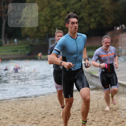 13.09.2026 - Stadtparktriathlon Mo-Foto http://msf.ph/oto/10258742 13.09.2026 11:54:19 Schwimmen 960, 975, 1005, 1061 meine-sportfotos.de