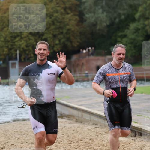 13.09.2026 - Stadtparktriathlon Mo-Foto http://msf.ph/oto/10258752 13.09.2026 11:54:20 Schwimmen 975, 1005, 1061 meine-sportfotos.de