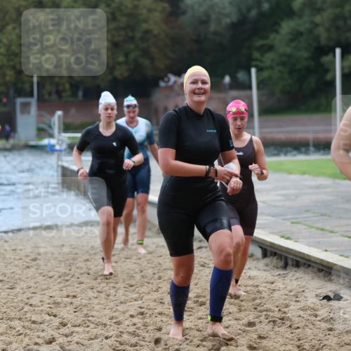 13.09.2026 - Stadtparktriathlon Mo-Foto http://msf.ph/oto/10258754 13.09.2026 11:13:53 Schwimmen 728, 745, 748, 751, 767, 828 meine-sportfotos.de