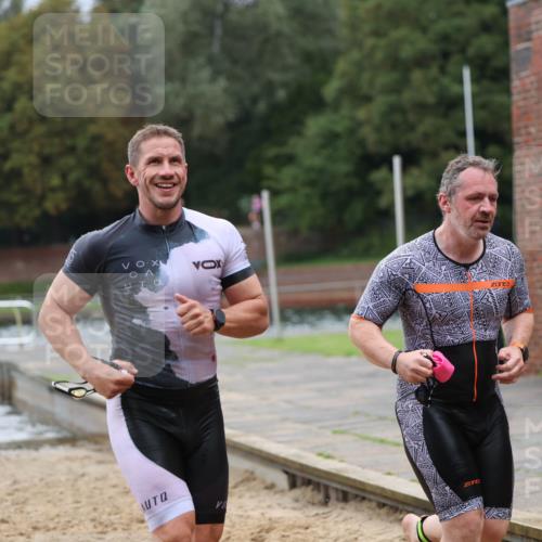 13.09.2026 - Stadtparktriathlon Mo-Foto http://msf.ph/oto/10258755 13.09.2026 11:54:21 Schwimmen 975, 1005, 1061 meine-sportfotos.de