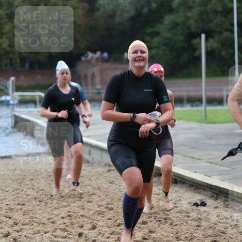 13.09.2026 - Stadtparktriathlon Mo-Foto http://msf.ph/oto/10258756 13.09.2026 11:13:53 Schwimmen 728, 745, 748, 751, 767, 828 meine-sportfotos.de