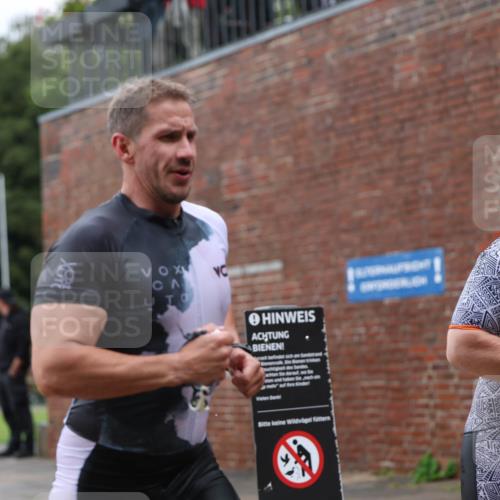 13.09.2026 - Stadtparktriathlon Mo-Foto http://msf.ph/oto/10258763 13.09.2026 11:54:22 Schwimmen 975, 1005, 1061 meine-sportfotos.de