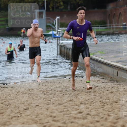 13.09.2026 - Stadtparktriathlon Mo-Foto http://msf.ph/oto/10258785 13.09.2026 11:54:37 Schwimmen 1000, 1006, 1021, 1068 meine-sportfotos.de