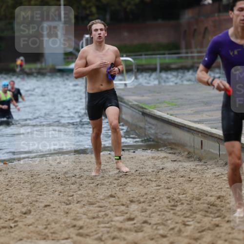 13.09.2026 - Stadtparktriathlon Mo-Foto http://msf.ph/oto/10258793 13.09.2026 11:54:38 Schwimmen 983, 1000, 1006, 1016, 1021, 1068 meine-sportfotos.de