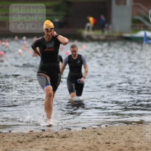 13.09.2026 - Stadtparktriathlon Mo-Foto http://msf.ph/oto/10258796 13.09.2026 11:14:22 Schwimmen 787, 815 meine-sportfotos.de