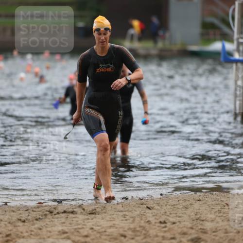 13.09.2026 - Stadtparktriathlon Mo-Foto http://msf.ph/oto/10258800 13.09.2026 11:14:23 Schwimmen 787, 815 meine-sportfotos.de