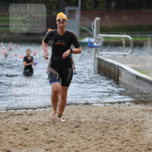 13.09.2026 - Stadtparktriathlon Mo-Foto http://msf.ph/oto/10258806 13.09.2026 11:14:25 Schwimmen 787, 815, 824 meine-sportfotos.de