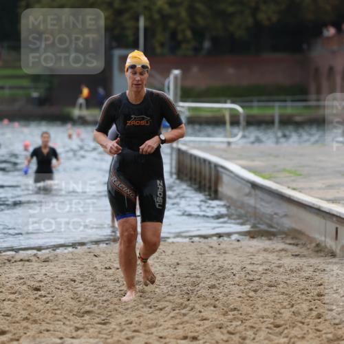 13.09.2026 - Stadtparktriathlon Mo-Foto http://msf.ph/oto/10258816 13.09.2026 11:14:26 Schwimmen 787, 815, 824 meine-sportfotos.de