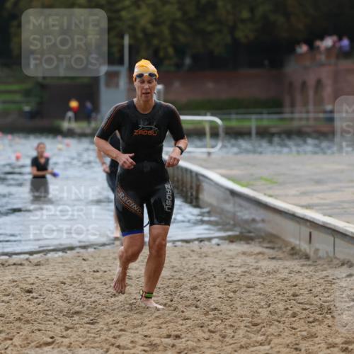 13.09.2026 - Stadtparktriathlon Mo-Foto http://msf.ph/oto/10258818 13.09.2026 11:14:26 Schwimmen 787, 815, 824 meine-sportfotos.de