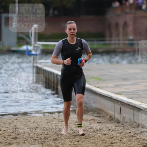 13.09.2026 - Stadtparktriathlon Mo-Foto http://msf.ph/oto/10258833 13.09.2026 11:14:29 Schwimmen 787, 815, 824 meine-sportfotos.de