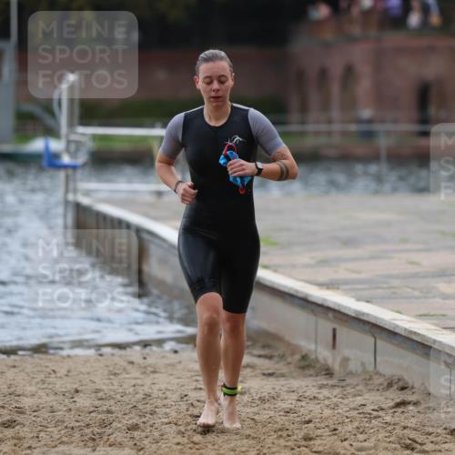 13.09.2026 - Stadtparktriathlon Mo-Foto http://msf.ph/oto/10258834 13.09.2026 11:14:30 Schwimmen 787, 815, 824 meine-sportfotos.de