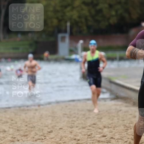 13.09.2026 - Stadtparktriathlon Mo-Foto http://msf.ph/oto/10258838 13.09.2026 11:54:46 Schwimmen 959, 983, 1016, 1021, 1022, 1068 meine-sportfotos.de