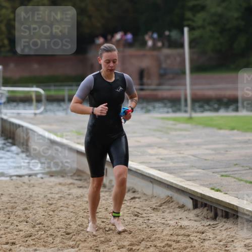 13.09.2026 - Stadtparktriathlon Mo-Foto http://msf.ph/oto/10258840 13.09.2026 11:14:31 Schwimmen 787, 815, 824 meine-sportfotos.de