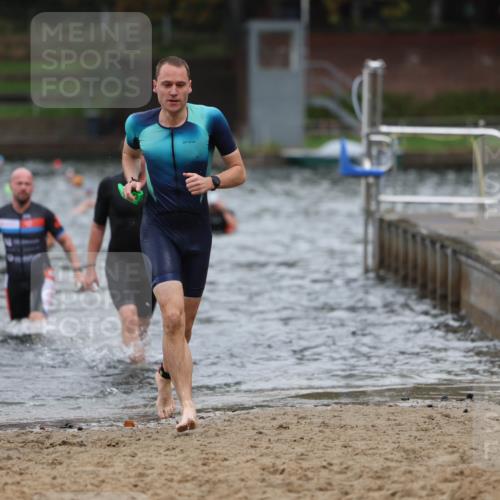 13.09.2026 - Stadtparktriathlon Mo-Foto http://msf.ph/oto/10258885 13.09.2026 11:54:57 Schwimmen 949, 959, 1022, 1064 meine-sportfotos.de