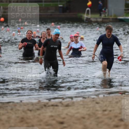 13.09.2026 - Stadtparktriathlon Mo-Foto http://msf.ph/oto/10258888 13.09.2026 11:14:47 Schwimmen 732, 800 meine-sportfotos.de
