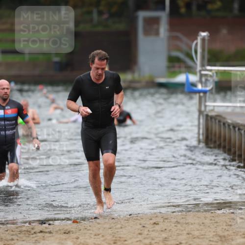 13.09.2026 - Stadtparktriathlon Mo-Foto http://msf.ph/oto/10258900 13.09.2026 11:54:59 Schwimmen 949, 1022, 1064 meine-sportfotos.de