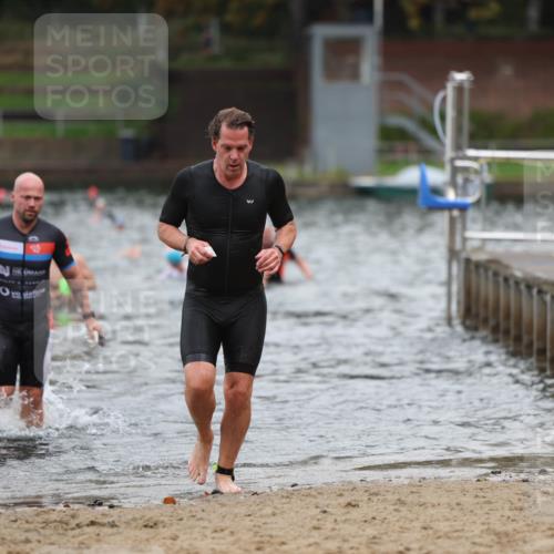 13.09.2026 - Stadtparktriathlon Mo-Foto http://msf.ph/oto/10258902 13.09.2026 11:55:00 Schwimmen 949, 1022, 1064 meine-sportfotos.de