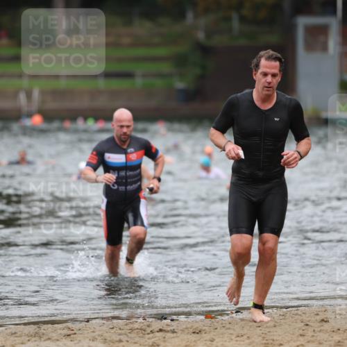 13.09.2026 - Stadtparktriathlon Mo-Foto http://msf.ph/oto/10258909 13.09.2026 11:55:00 Schwimmen 949, 1022, 1064 meine-sportfotos.de