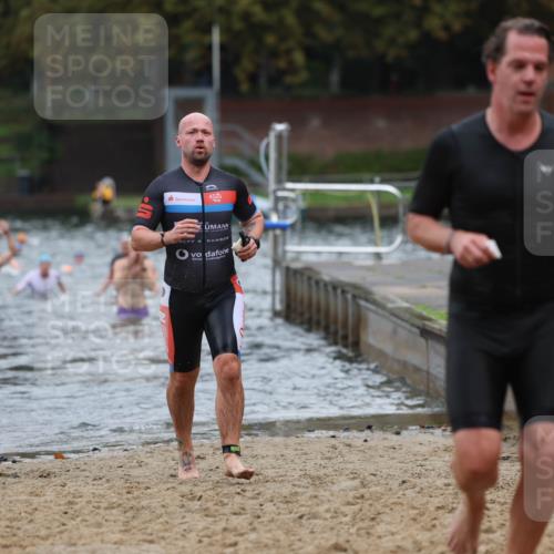 13.09.2026 - Stadtparktriathlon Mo-Foto http://msf.ph/oto/10258927 13.09.2026 11:55:03 Schwimmen 949, 1022, 1064 meine-sportfotos.de