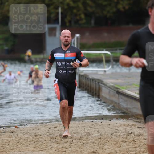13.09.2026 - Stadtparktriathlon Mo-Foto http://msf.ph/oto/10258929 13.09.2026 11:55:03 Schwimmen 949, 1022, 1064 meine-sportfotos.de