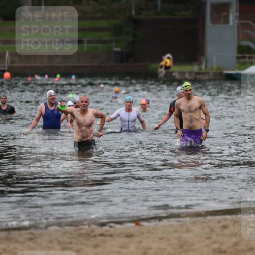 13.09.2026 - Stadtparktriathlon Mo-Foto http://msf.ph/oto/10258939 13.09.2026 11:55:05 Schwimmen 949, 1027, 1029, 1064 meine-sportfotos.de