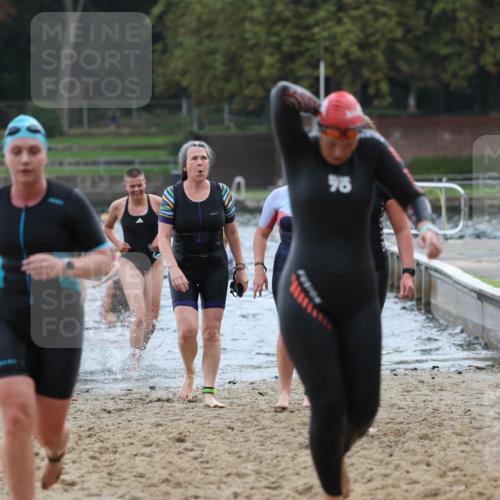 13.09.2026 - Stadtparktriathlon Mo-Foto http://msf.ph/oto/10258949 13.09.2026 11:15:04 Schwimmen 714, 738, 756, 759, 773, 800, 804, 806, 807 meine-sportfotos.de