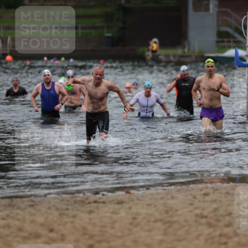 13.09.2026 - Stadtparktriathlon Mo-Foto http://msf.ph/oto/10258971 13.09.2026 11:55:09 Schwimmen 1027, 1029, 1064 meine-sportfotos.de