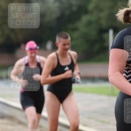 13.09.2026 - Stadtparktriathlon Mo-Foto http://msf.ph/oto/10258972 13.09.2026 11:15:10 Schwimmen 714, 729, 738, 756, 759, 765, 773, 804, 806, 807 meine-sportfotos.de