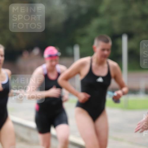 13.09.2026 - Stadtparktriathlon Mo-Foto http://msf.ph/oto/10258974 13.09.2026 11:15:10 Schwimmen 714, 729, 738, 756, 759, 765, 773, 804, 806, 807 meine-sportfotos.de