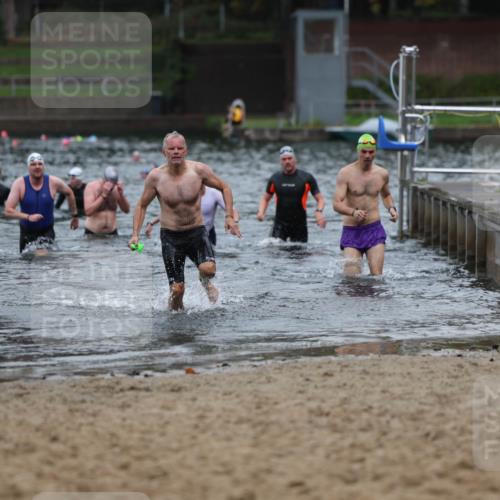 13.09.2026 - Stadtparktriathlon Mo-Foto http://msf.ph/oto/10258979 13.09.2026 11:55:11 Schwimmen 966, 1027, 1029, 1033 meine-sportfotos.de