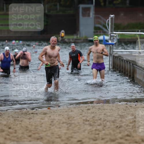 13.09.2026 - Stadtparktriathlon Mo-Foto http://msf.ph/oto/10258981 13.09.2026 11:55:11 Schwimmen 966, 1027, 1029, 1033 meine-sportfotos.de