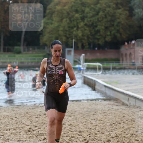 13.09.2026 - Stadtparktriathlon Mo-Foto http://msf.ph/oto/10259029 13.09.2026 11:15:20 Schwimmen 722, 729, 758, 765, 803 meine-sportfotos.de